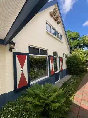 gevelreiniging_zwolle_Heuckeroth_Renovatie_&_Onderhoud_4.jpg