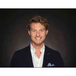 Verkoopmakelaar Bas Den Haag.jpg