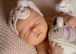Newbornshooting.jpg