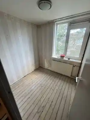 Transformatie van slaapkamer naar moderne badkamer .jpg