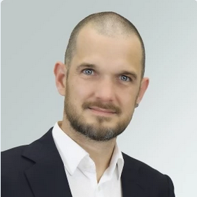 finanzberater_chemnitz_VIA-FINANZ_GmbH_-_Ihr_Immobilienexperte_in_Sachsen_6.jpg