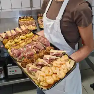DADO catering & eetwinkel.jpg
