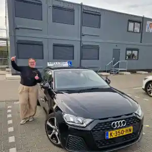 autorijschool mellina.jpg