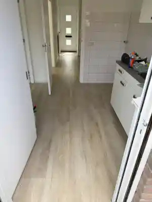 Laminaatvloer leggen (zonder dorpels).jpg
