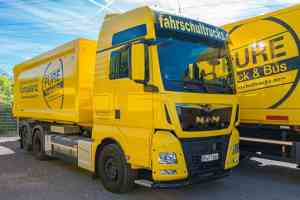 fahrschule_bergheim_Fahrschultrucks_Pfeiffer_&_Bündgens_7.jpg