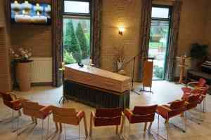 uitvaartverzorger_hoogvliet-rotterdam_Uitvaartcentrum_De_Esch_Hoogvliet_Begrafenis-_en_Crematieverzorging_3.jpg