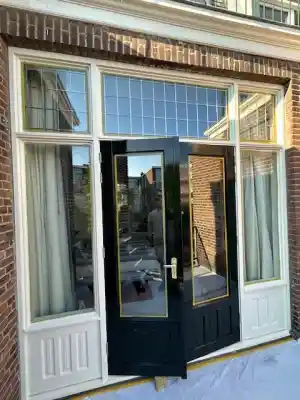 glaszetter_leidschendam_Schildersbedrijf_Tab_4.jpg