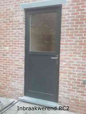 ramen-en-deuren_hoogstraten_Aluminiumwerken_Brosens_bv_2.jpg