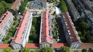 2 Blocks Rotterdam .jpg