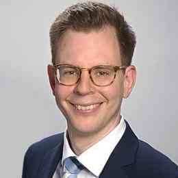 mediator_k%C3%B6ln_Rechtsanwalt_Daniel_Nießen_|_Fachanwalt_für_Versicherungsrecht_&_Verkehrsrecht_5.jpg
