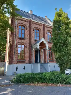 Buitenschrijnwerk uit eigen atelier .jpg