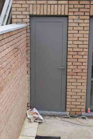 ramen-en-deuren_sint-pieters-leeuw-sint-laureins-berchem_Verajo_3.jpg
