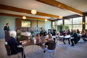 uitvaartverzorger_arnhem_DELA_Uitvaartverzorging__in_Arnhem_en_omgeving_3.jpg