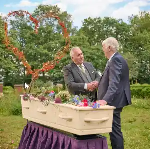 uitvaartverzorger_arnhem_DELA_Uitvaartverzorging__in_Arnhem_en_omgeving_2.jpg