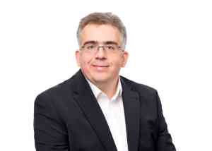 steuerberater_stuttgart_ALEXANDER_SCHMID_Wirtschaftsprüfer_/_Steuerberater_/_Mensch_2.jpg