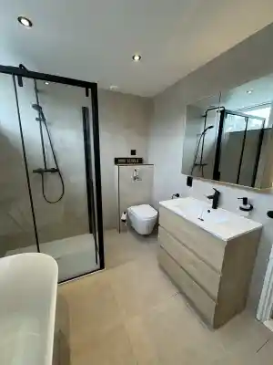 badkamer-renovatie_den-haag_MHMK_Bedrijf_4.jpg