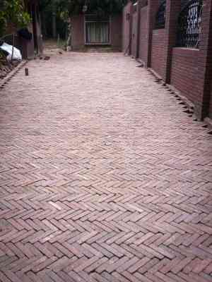 stratenmaker_barneveld_Maikel_Donkersteeg_bestratingen_2.jpg