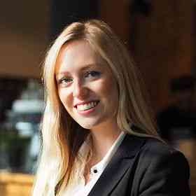 immobilienmakler_hamburg_BAKULA_Immobilien,_Inh._Justina_Zellner_7.jpg
