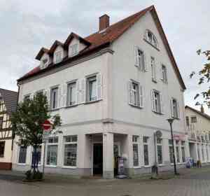 immobilienmakler_ha%C3%9Floch_Best_Finanz_Immobilien_GmbH_2.jpg