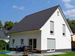 immobilienmakler_stolpe_AVOS_Hausbau_GmbH_4.jpg