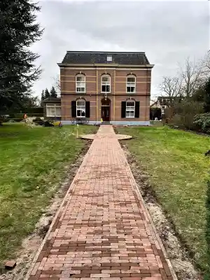 Tuinrenovatie bij herenhuis.jpg