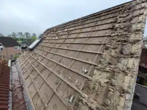 96m² pannendak renovatie dmv beton pannen, folie en latwerk.jpg
