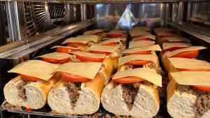 catering_leiden_Catering_Achterin_de_Bus_6.jpg