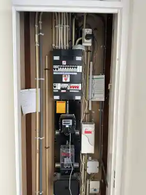 Plaatsen laadpaal en vervagen groepenkast .jpg