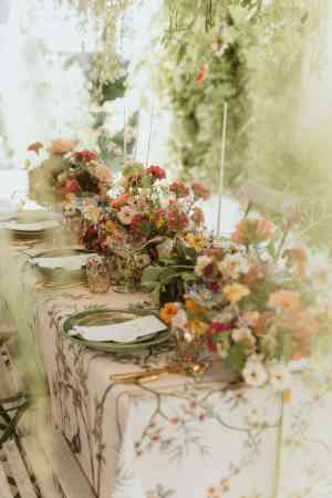 Romantic garden wedding in Kaapstad.jpg