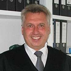 rechtsanwalt_Münsingen_Rechtsanwalt Maximilian Keller_2.jpg