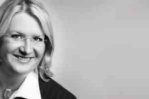 rechtsanwalt_karlsruhe_Rechtsanwältin_Kristina_Schebur_3.jpg