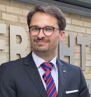 rechtsanwalt_hannover_Dr._Arconada,_LL.M._-_Fachanwalt_für_Steuerrecht._4.jpg