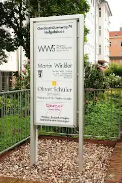 rechtsanwalt_berlin_Fachanwalt_für_Verkehrsrecht_Oliver_Schüler_4.jpg