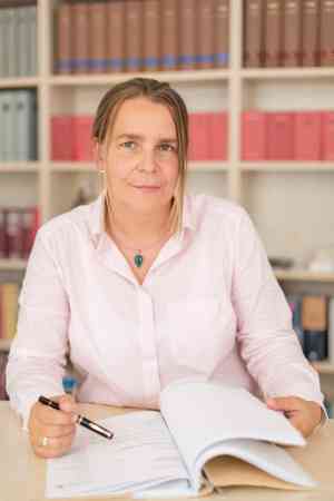 rechtsanwalt_neuruppin_Claudia_Schulz_4.jpg
