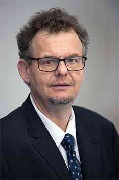 rechtsanwalt_mainz_Rechtsanwalt_Dr._Peter_Wadle_Fachanwalt_für_Strafrecht_3.jpg