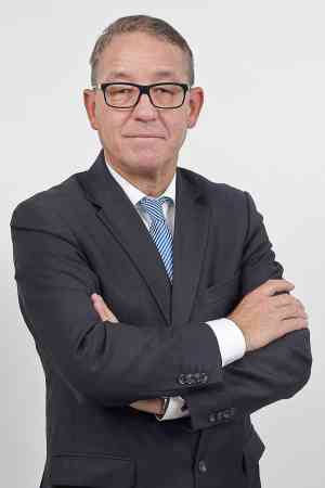 rechtsanwalt_mainz_Rechtsanwalt_Dr._Peter_Wadle_Fachanwalt_für_Strafrecht_4.jpg