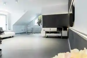 fliesenleger_schorndorf_rayhle_mal-_und_farbtechnik_4.jpg