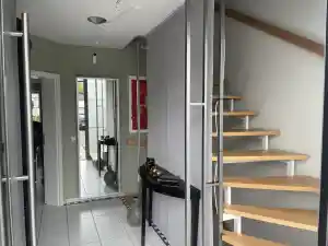 Gestaltung von Wohn, Esszimmer und Küche, Treppenhaus .jpg