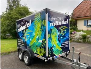 fahrschule_titisee-neustadt_Fahrschule_Mündel_Unterrichtsraum_5.jpg