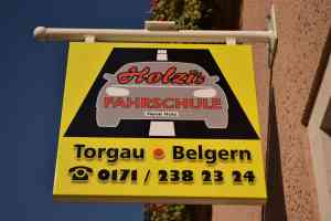 fahrschule_pfl%C3%BCckuff_Holzis_Fahrschule_-_Geschäftstelle_2.jpg