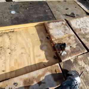 Dakbedekking verwijderd en voorzien van isolatie en 2-laags bitumen .jpg