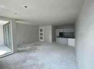 Afgeronde stukwerk woonkamer .jpg