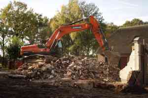 sloopbedrijf_staphorst_Recycling-,_Grond-_en_Sloopwerk_R._Kooiker_2.jpg