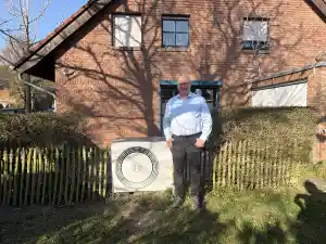 GIEDORF - Wärmepumpe in einer Doppelhaushälfte in Kaarst.jpg
