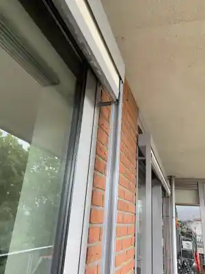 Amsterdam West – Screens op inpandig balkon met optimale licht.jpg