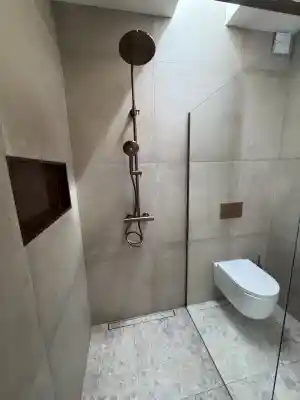 Weer een prachtige badkamer opgeleverd!.jpg