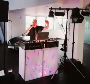 dj_g%C3%BCtersloh_Mobile_Disco_DJ_DiMo_6.jpg