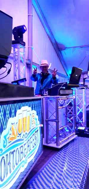 dj_barsinghausen_Swing_&_Dance_Entertainment_|_Hannover_|_DJ_Mike'Oh_7.jpg