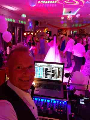 dj_rostock_DJ_Rostock_-_DJ_Cooper_Rostock_5.jpg