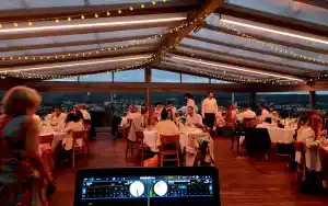 Hochzeit im Rolandsbogen 🎧🎷🎧🎷.jpg